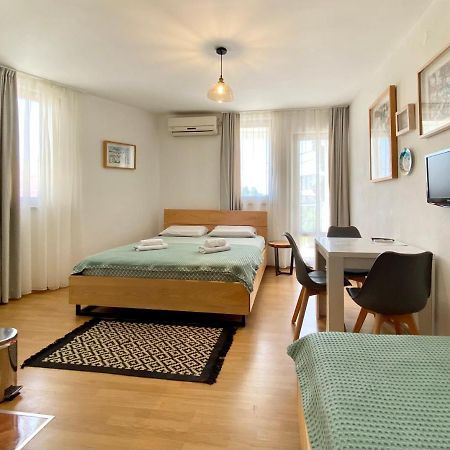 Apartments Rux De Luxe Бар Экстерьер фото