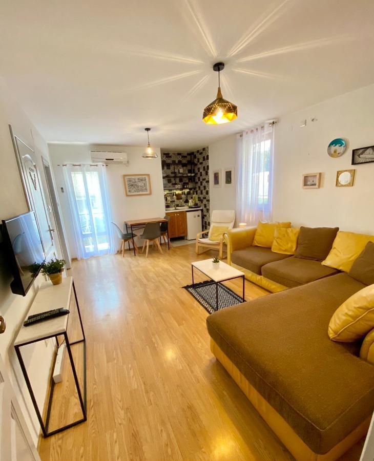 Apartments Rux De Luxe Бар Экстерьер фото
