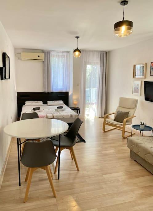 Apartments Rux De Luxe Бар Экстерьер фото