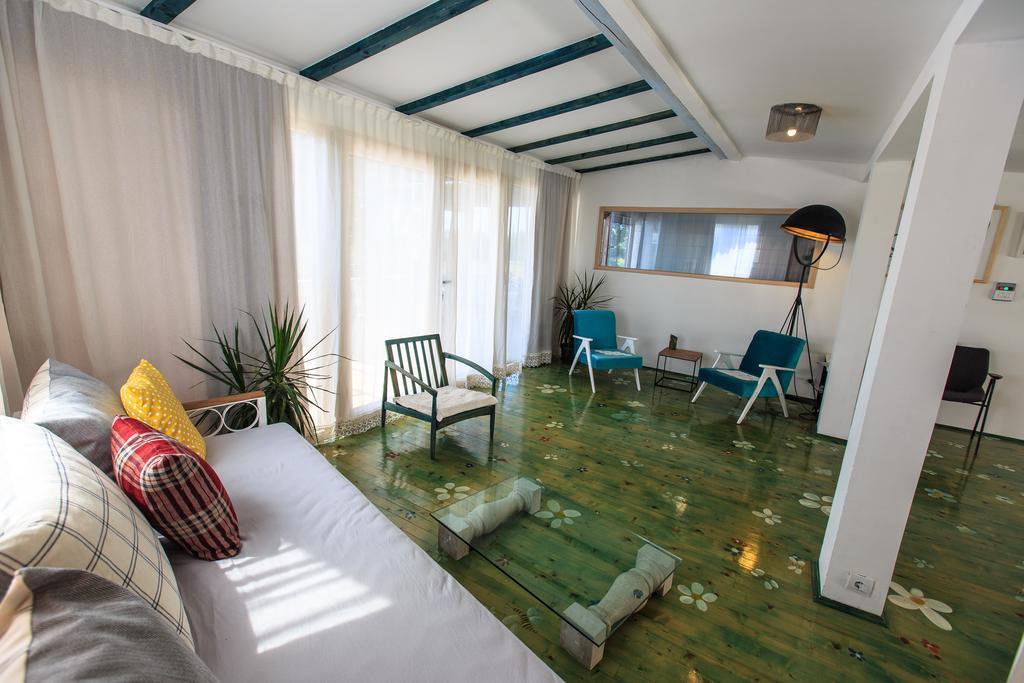 Apartments Rux De Luxe Бар Экстерьер фото