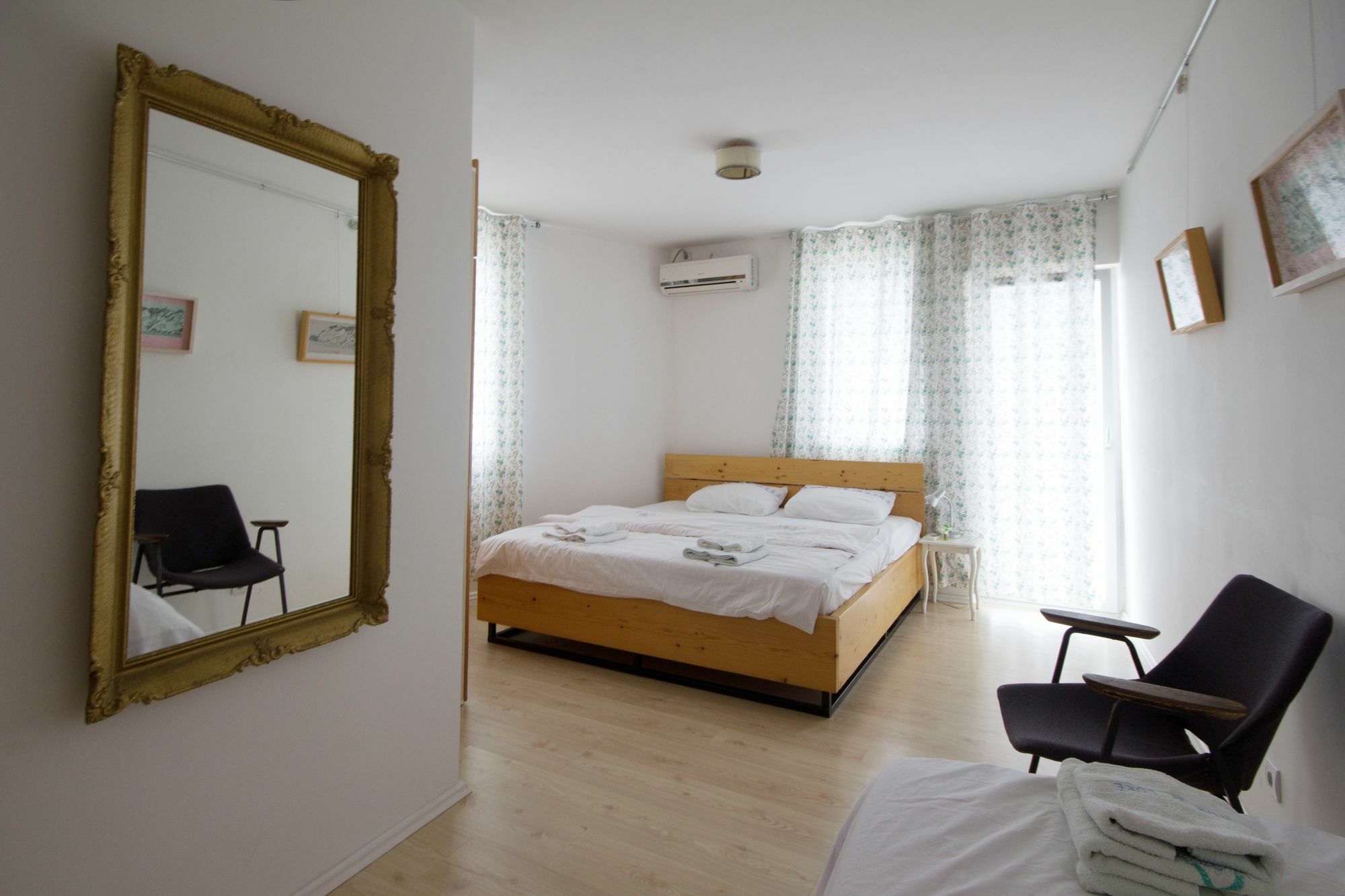 Apartments Rux De Luxe Бар Экстерьер фото