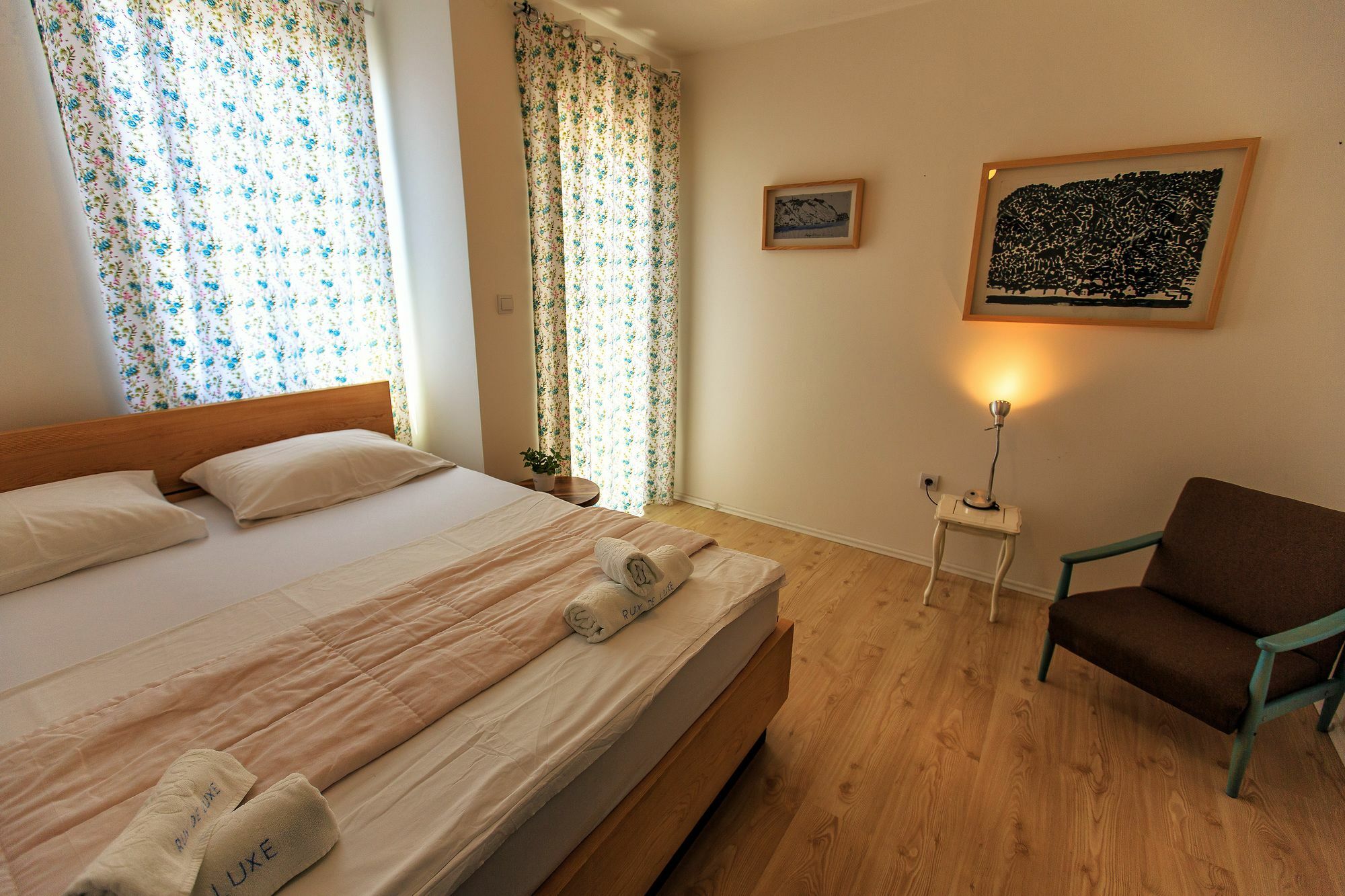 Apartments Rux De Luxe Бар Экстерьер фото